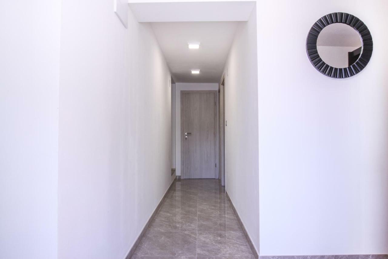 Apartment Bugenvilija Lovran Exterior photo